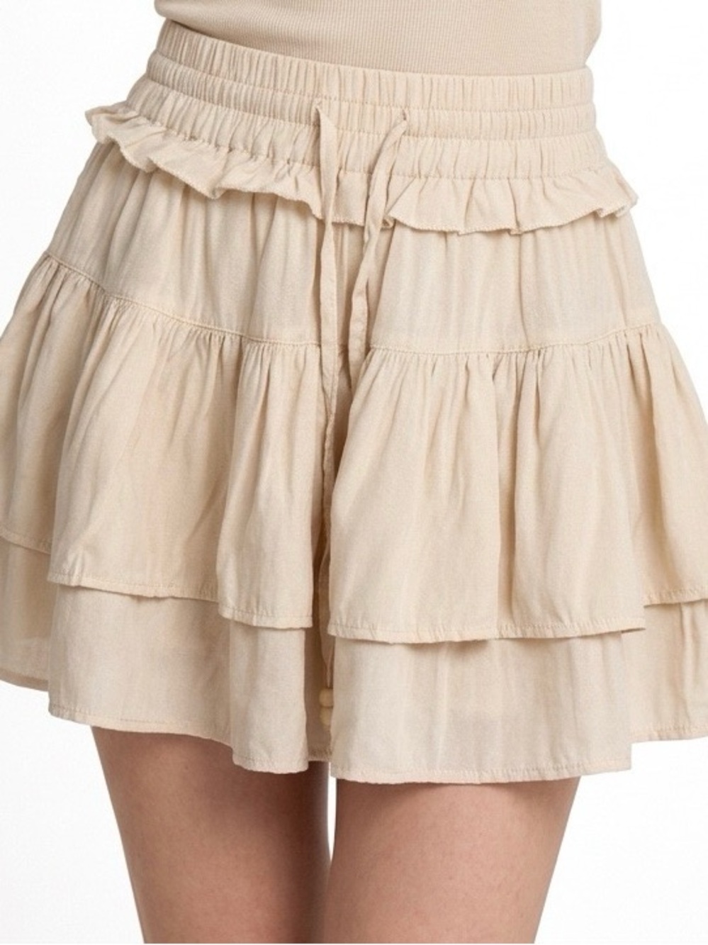 2410 -NWT Cream Ruffled Tiered Skort Small S Elastic Waist Drawstring Mini Skirt